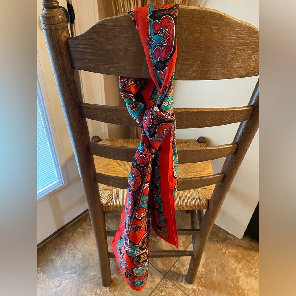 Vintage Bright Paisley Print 100% Silk Signed Italy purse tie head wrap